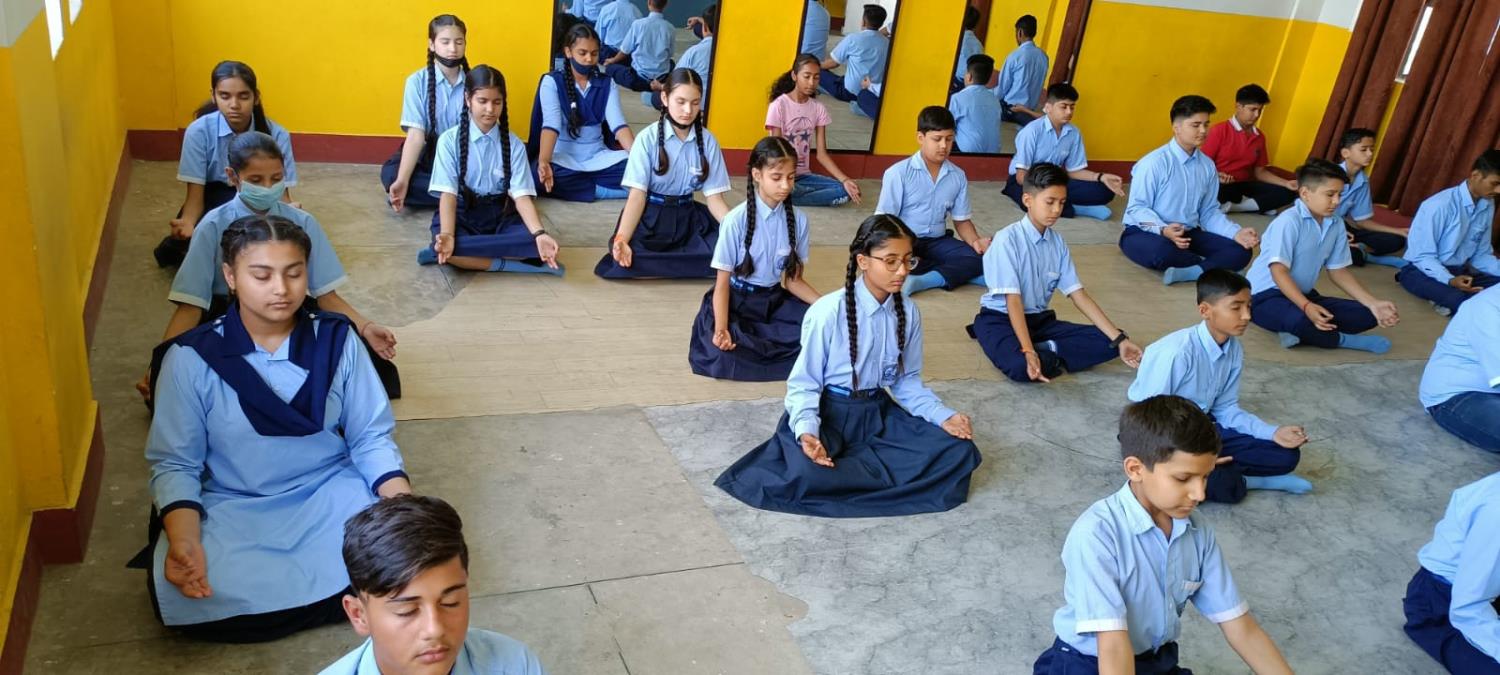 Meditation session on World Health Day
