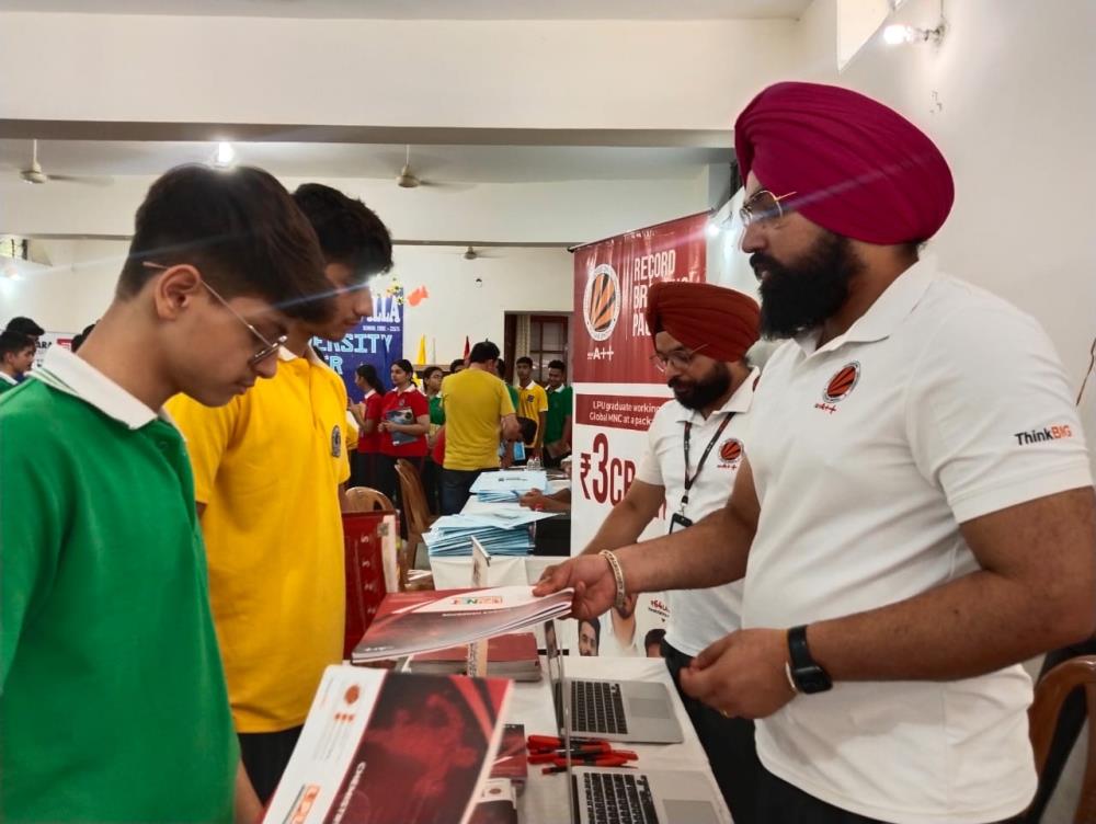 UNIVERSITY FAIR AT DBN AMARVILLA
