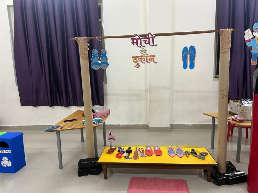 DBN Amarvilla celebrated Community Helper’s day on 27th September 2024, Friday in school premises.