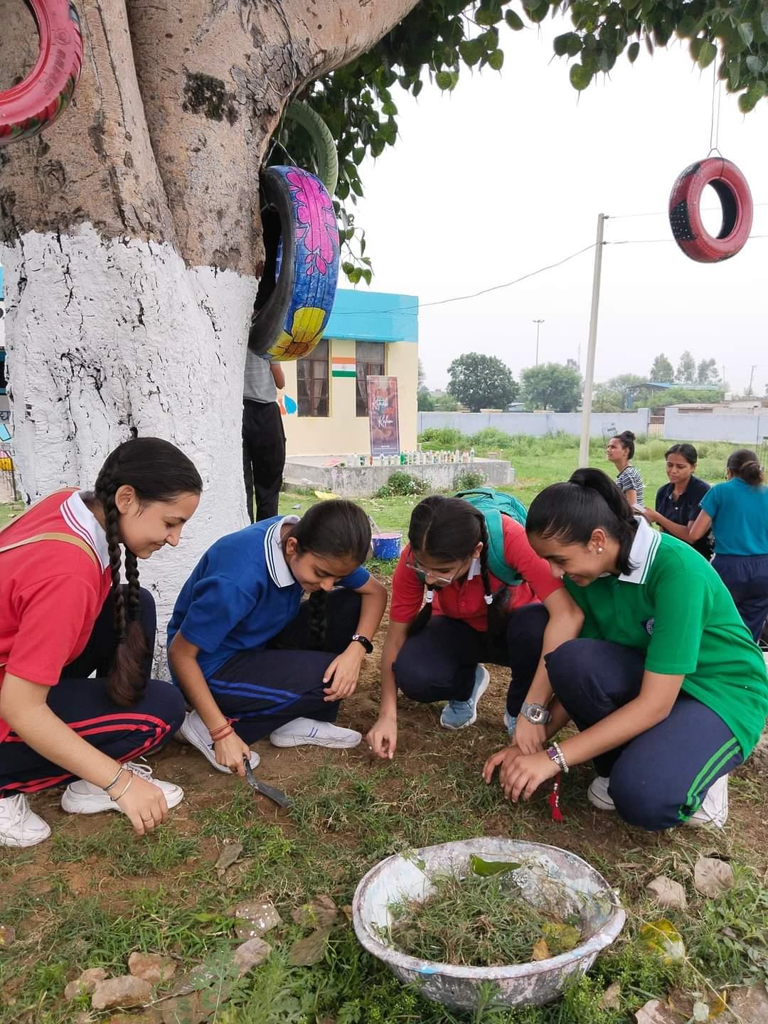 Save Earth Campaign in Collaboration with Kitaab and Kalam Foundatio