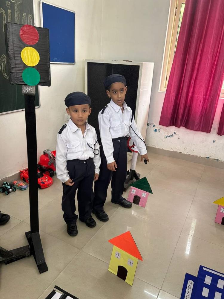 DBN Amarvilla celebrated Community Helper’s day on 27th September 2024, Friday in school premises.