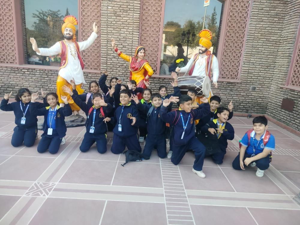 PICNIC AT PUNJABI HAVEL ( CLASS 3 TO 7)