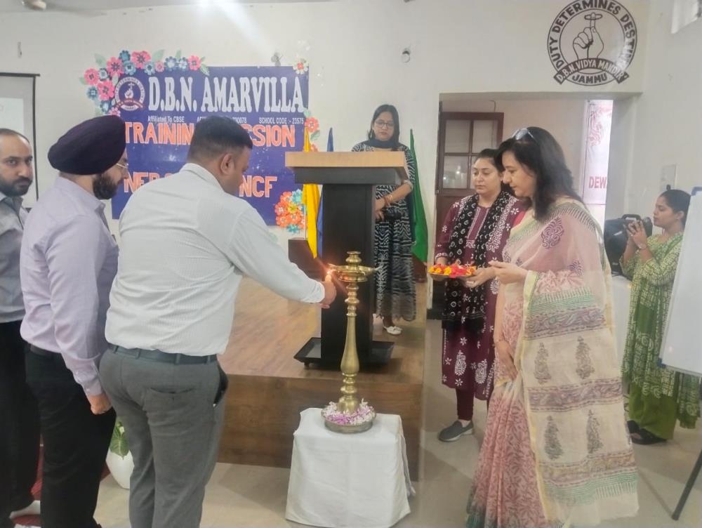 DBN Amarvilla Organised a training session on NEP 2020 & NCF