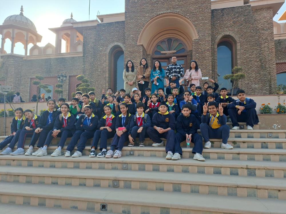 PICNIC AT PUNJABI HAVEL ( CLASS 3 TO 7)